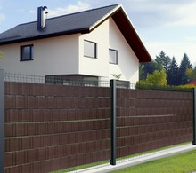 Taśma panelowa,ogrodzeniowa 19 x 26 m brązowa